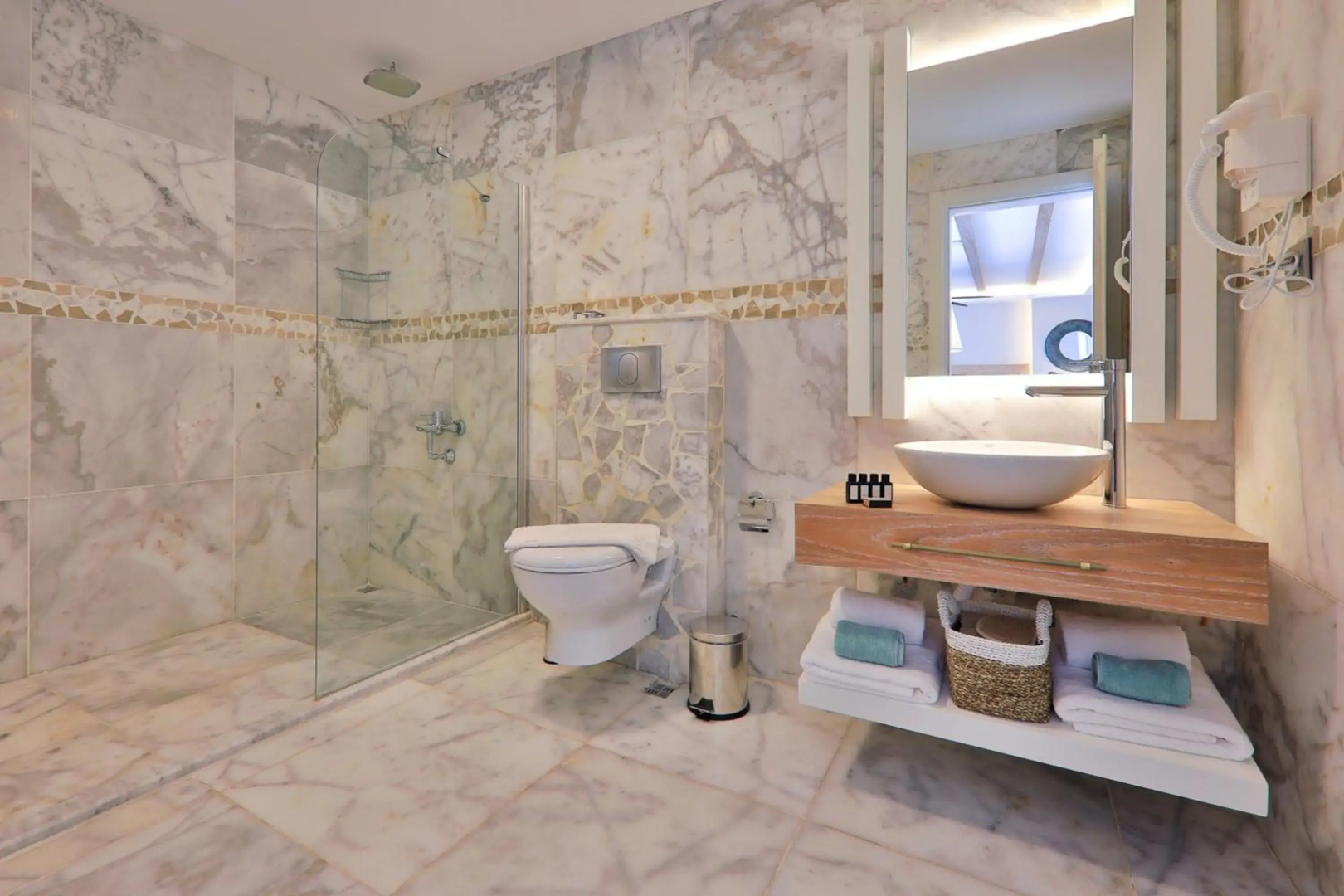 Kalkan Saray Suites - Adults Only