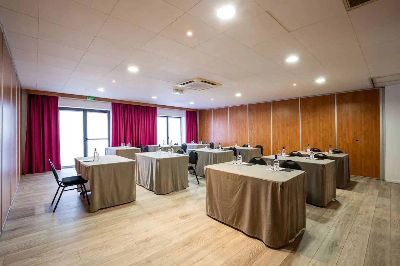 Le M & Spa Bordeaux Aéroport by Hôtels & Préférence