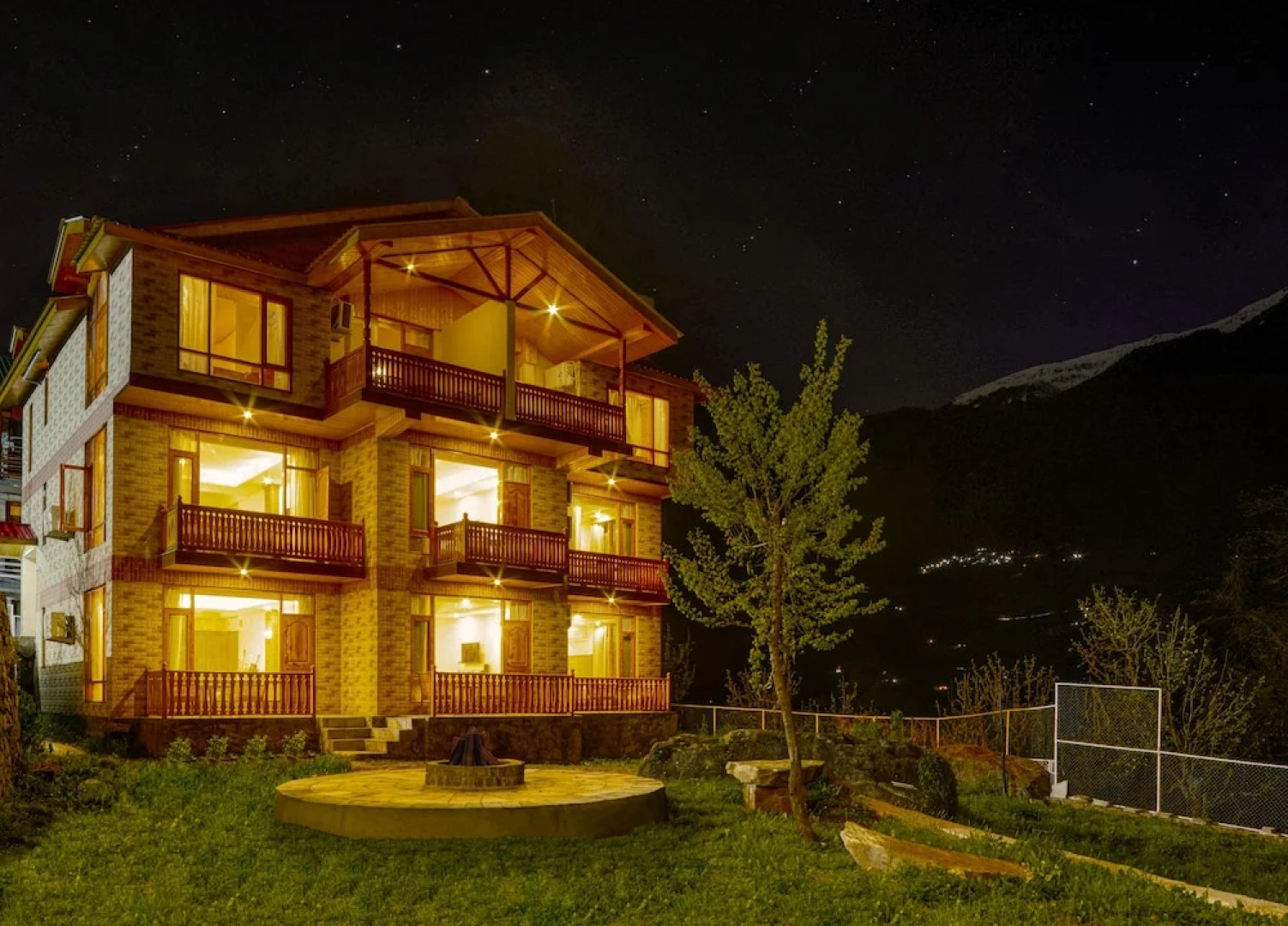 Clarks Inn Suites Manali