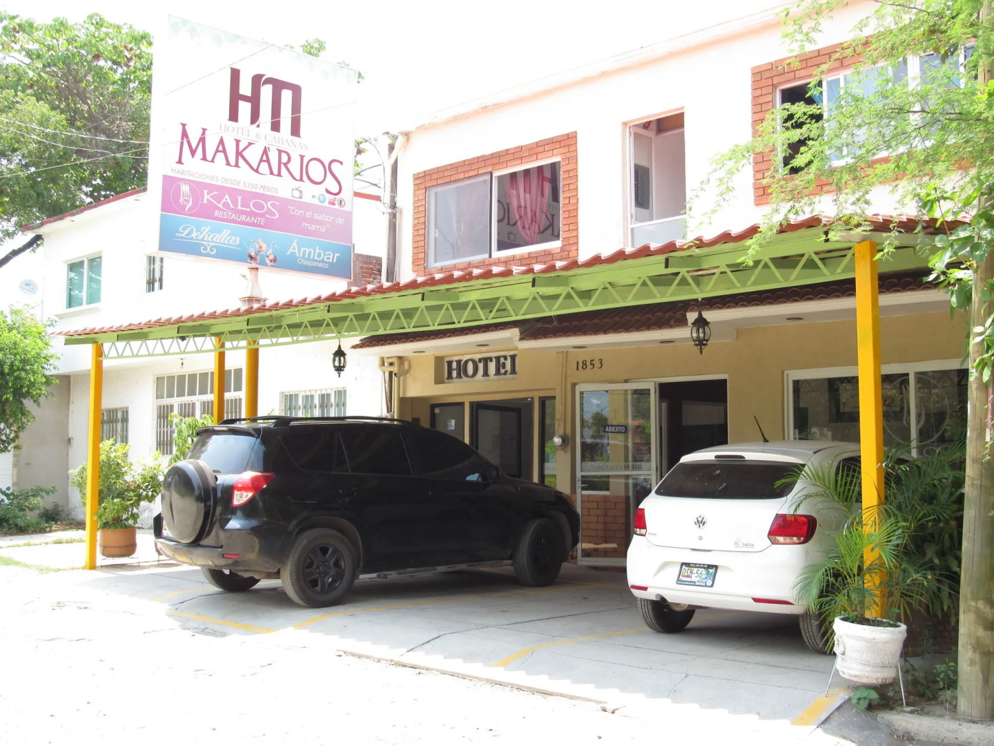 Hotel Makarios