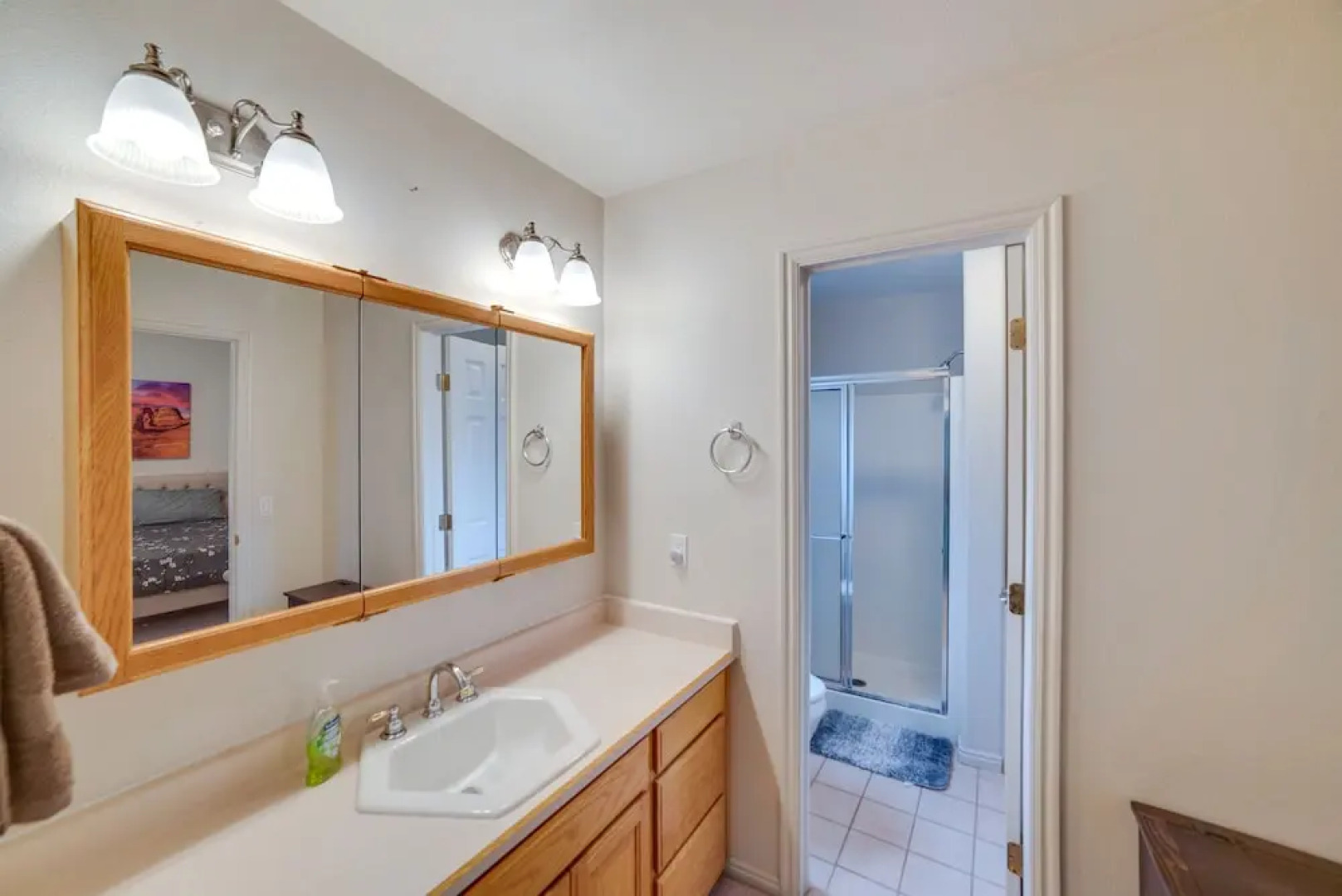 3 Mi to Lake Powell: Home w/ Patio & Waterfall