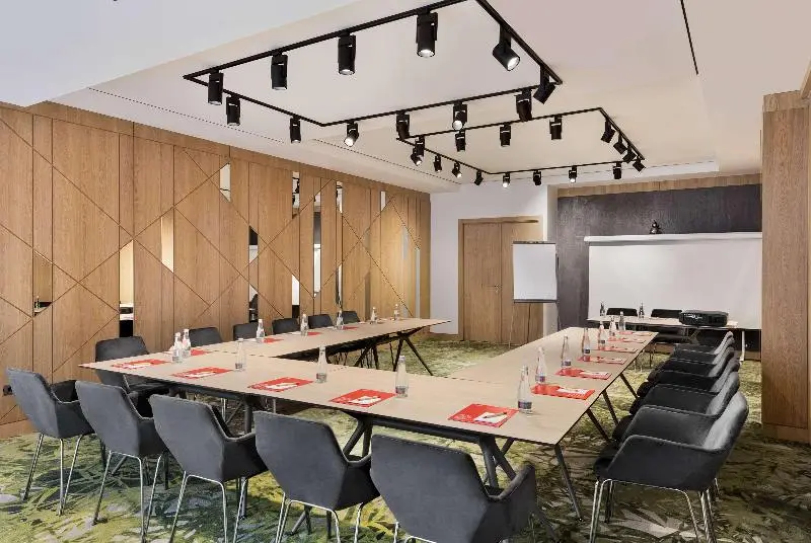 Ramada By Wyndham Parc Slatina