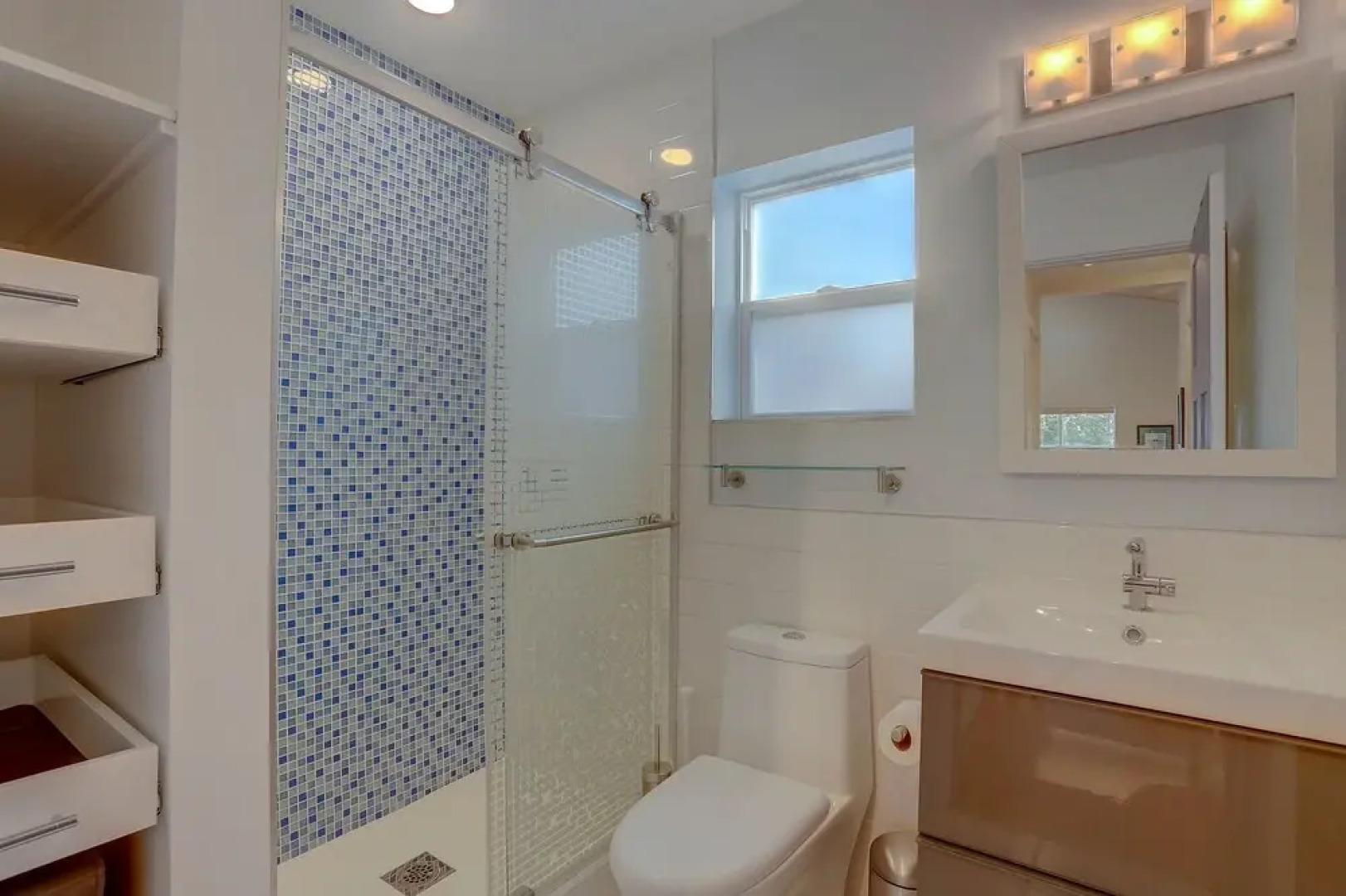 Brand New Modern Mod Pod Home With Private Yard by Redawning