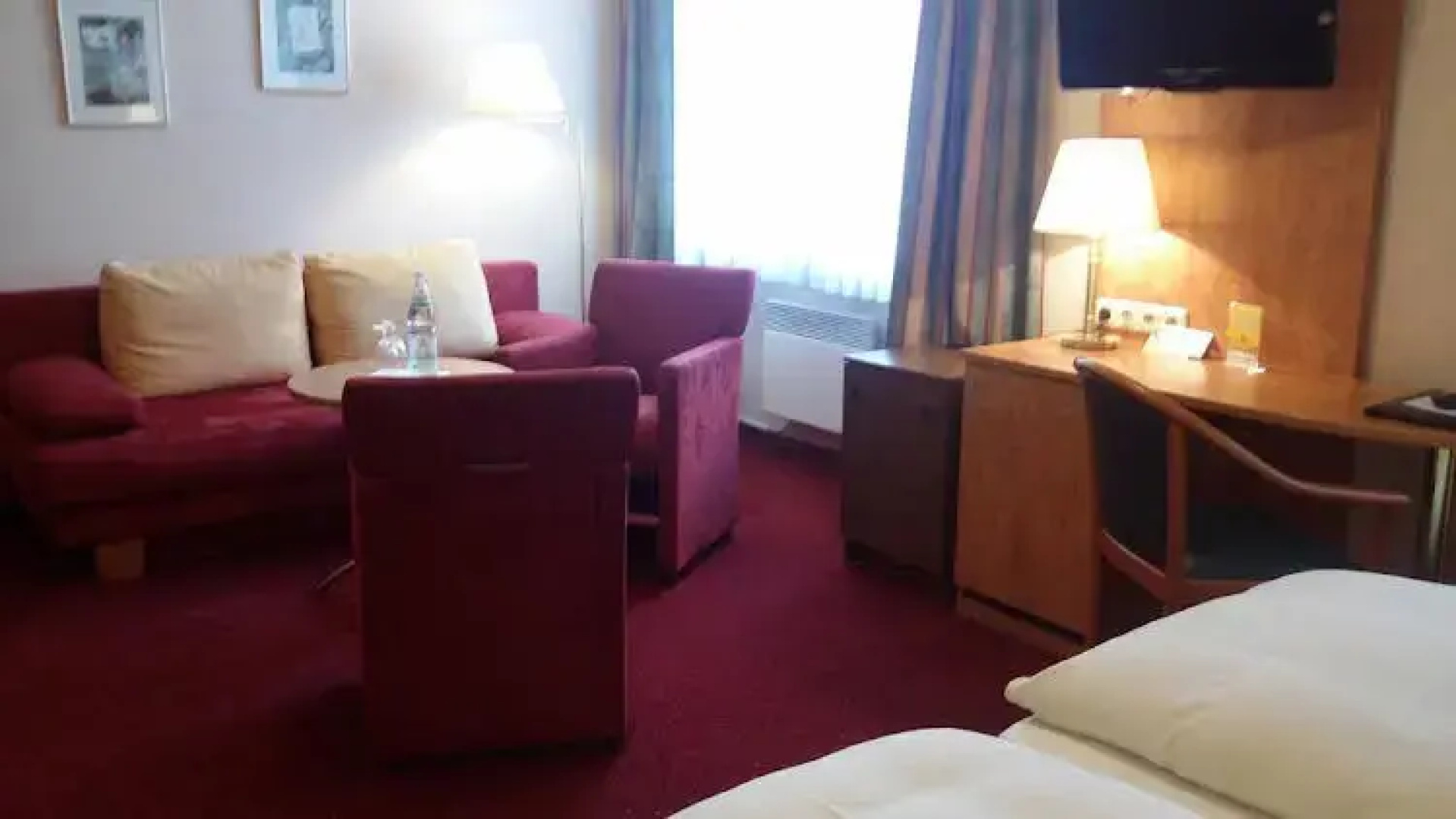Advantage Hotel