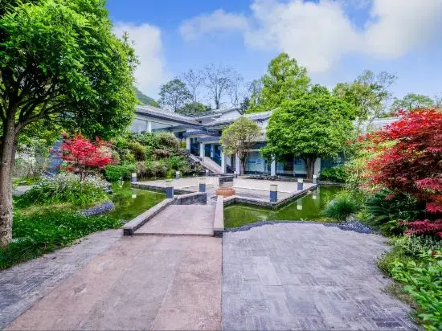 Anshun Dragon Palace Bieyuan