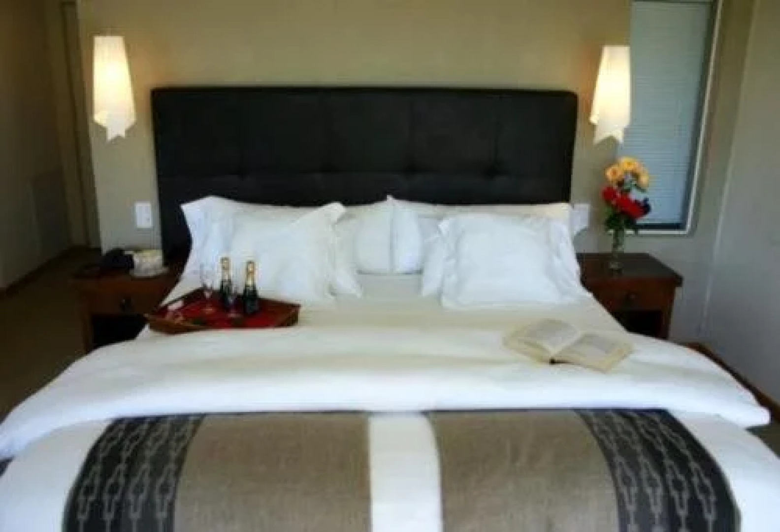 Las Ramblas De Puerto Manzano / Suite Boutique Villa La Angostura