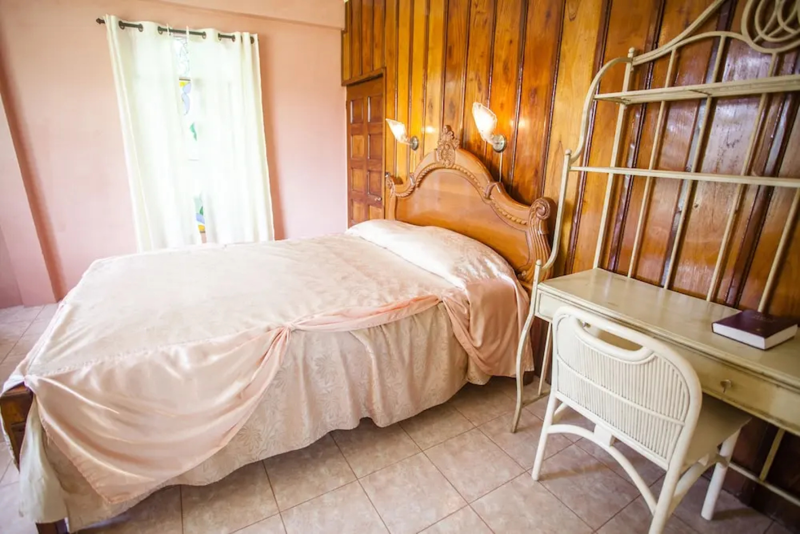 Banana Bank Lodge