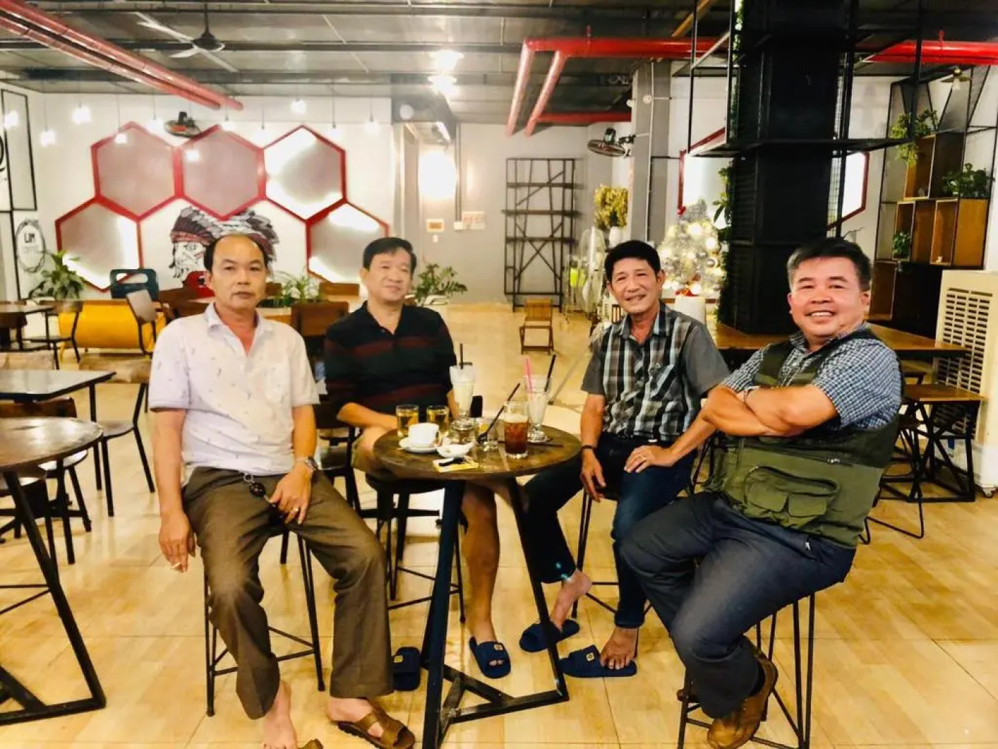 Nha nghi PHUONG ĐONG