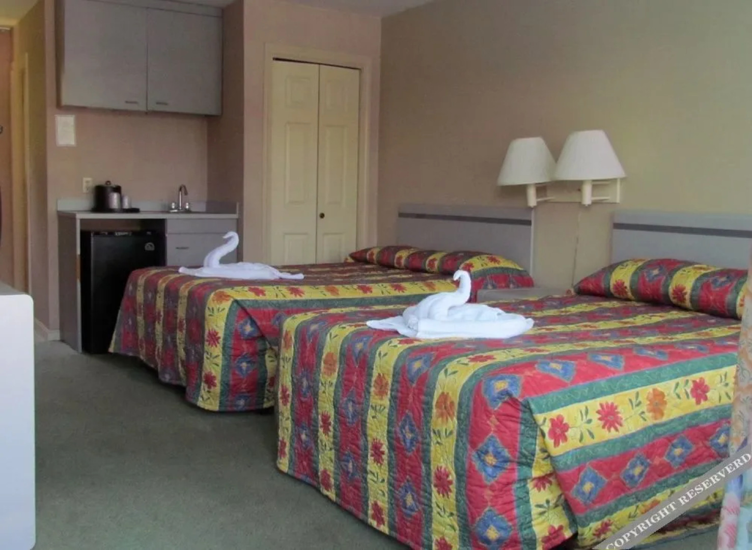 Windjammer Motor Inn