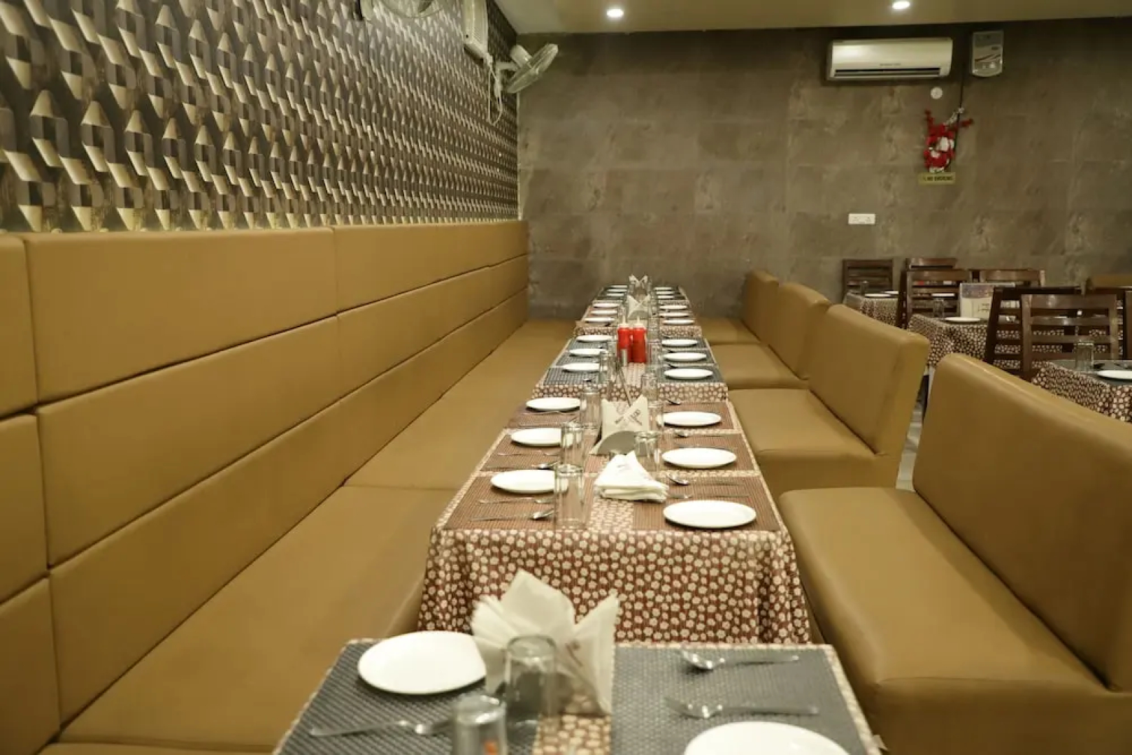 Hotel Bandhan