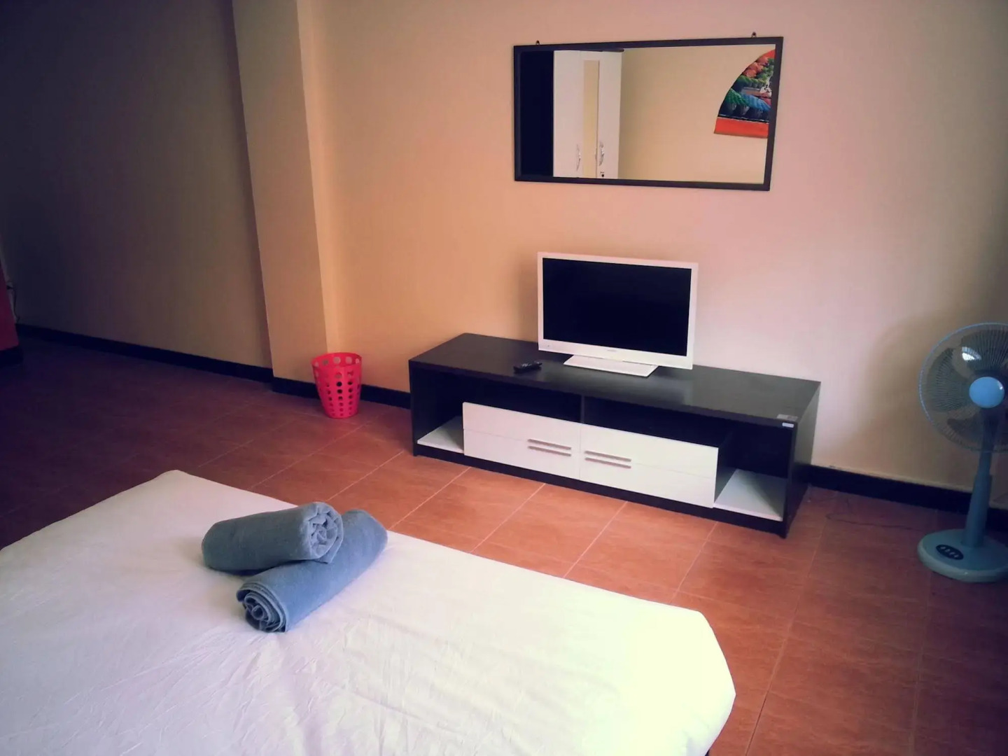 OYO 963 Sunshine Guesthouse