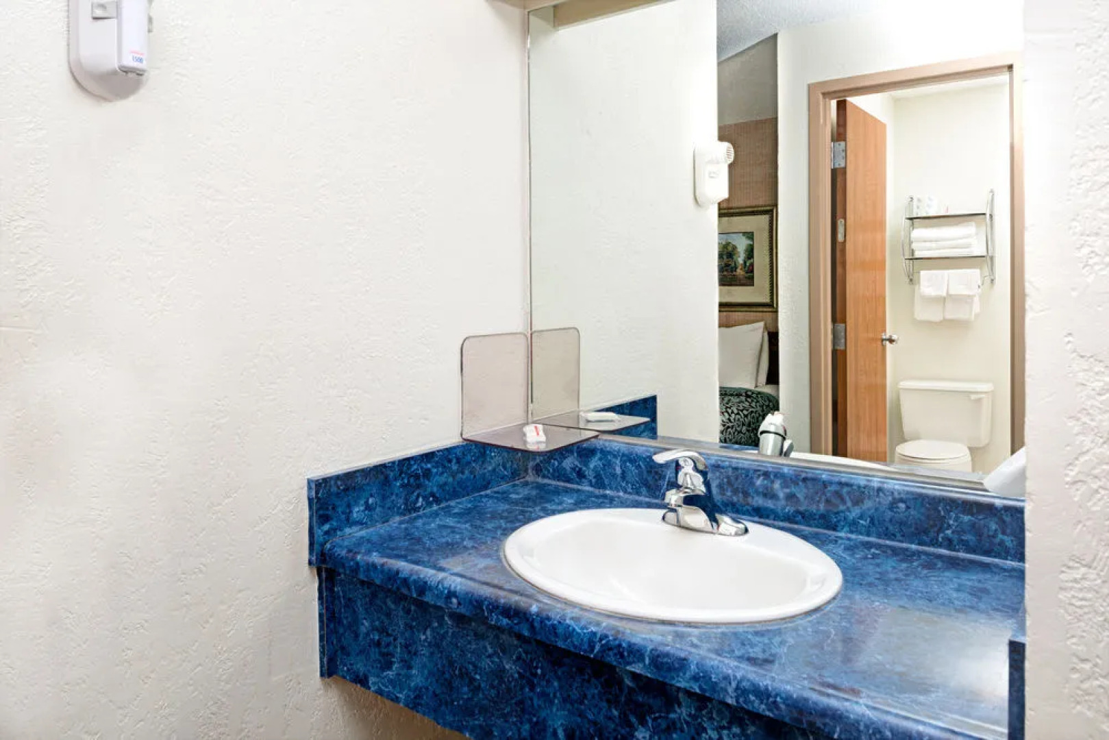 Days Inn Council Bluffs/9th Ave