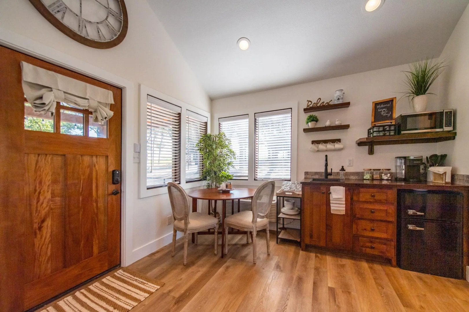 The Bobwhite Cabin 15MIN to Magnolia & Baylor