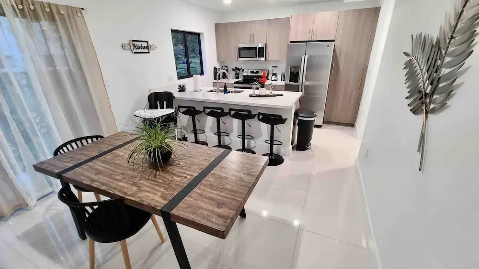 Green Luxurious 5BD Jungle House by FL Keys MIA