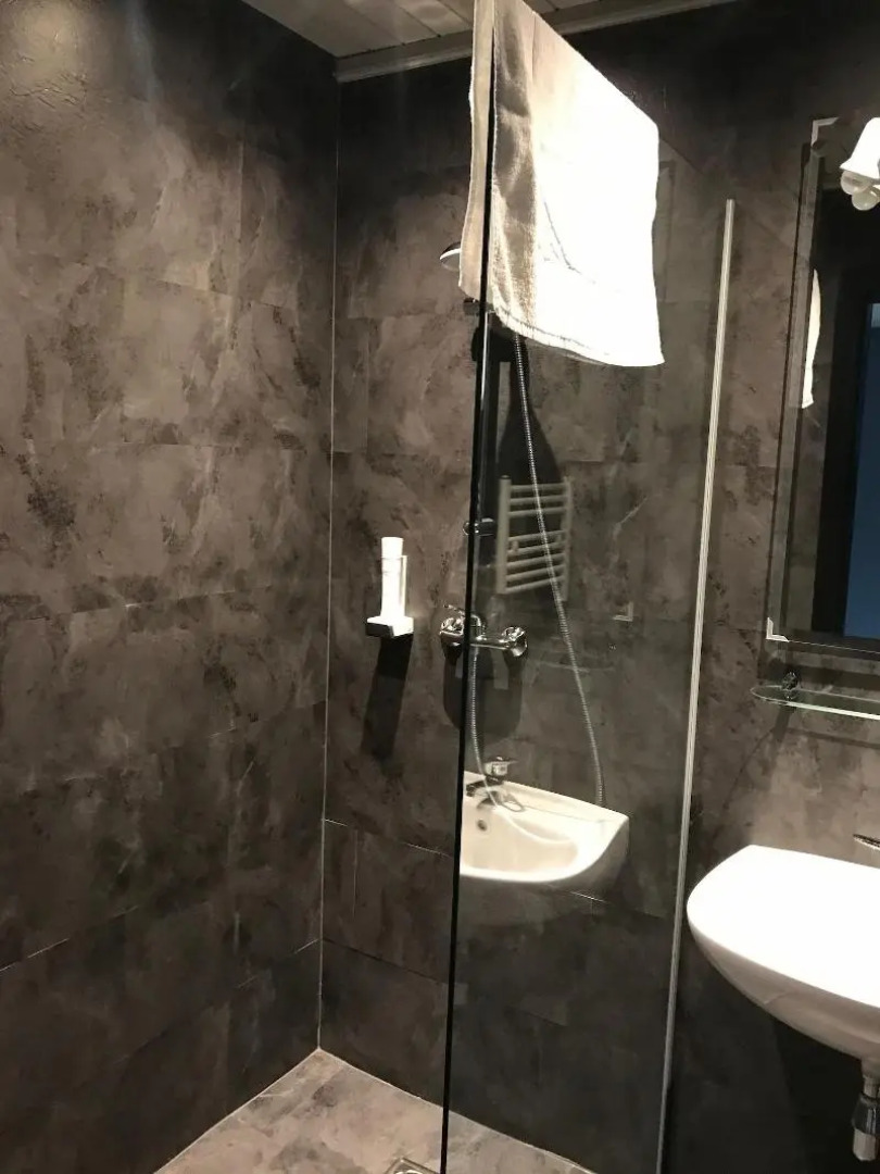 Basekamp Mountain Budget Hotel