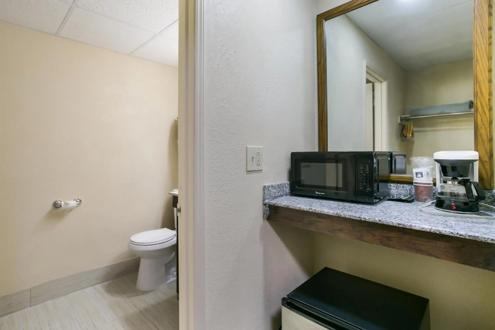 Eisenhower Hotel & Conference Center