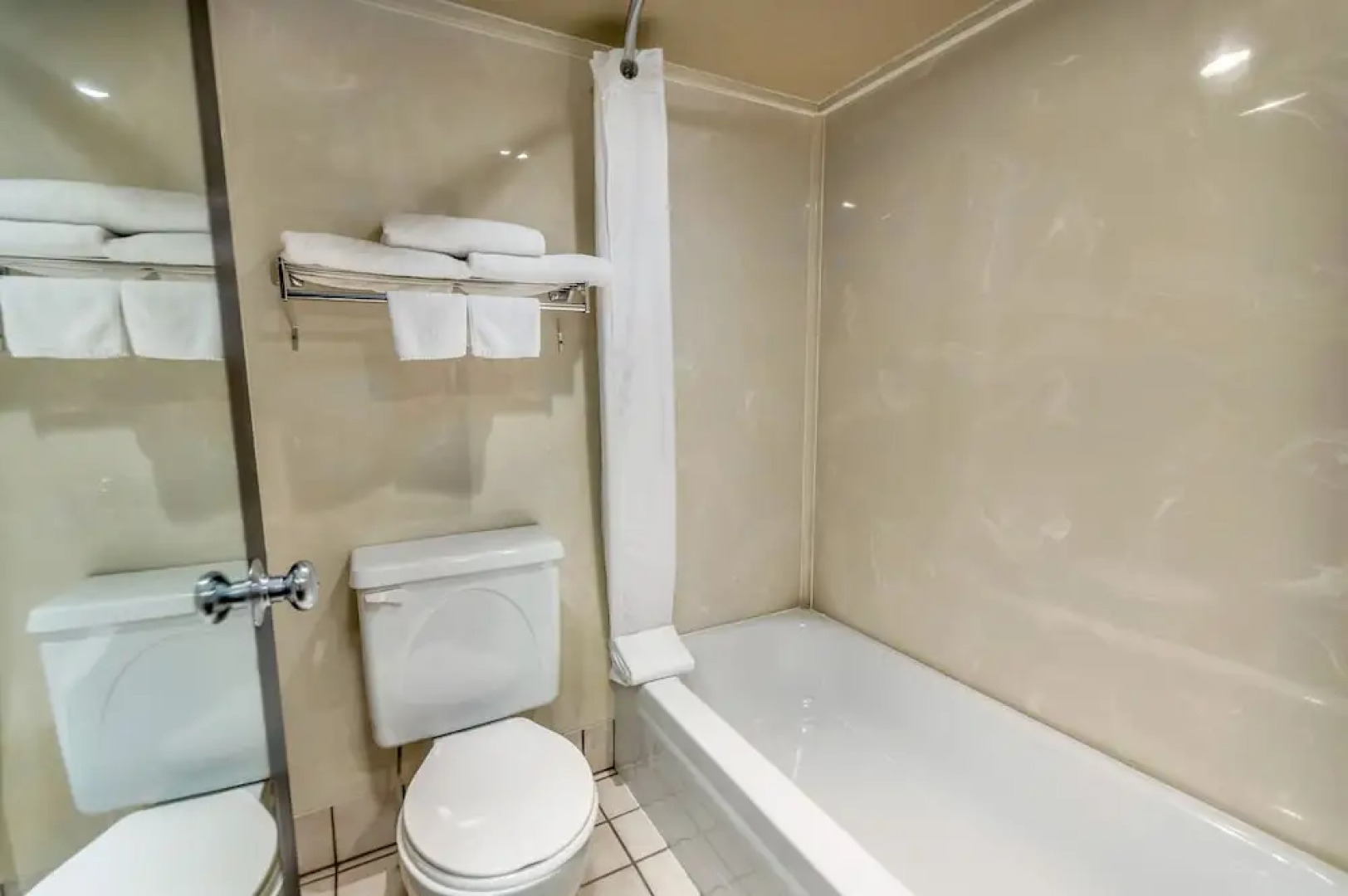 SureStay Plus Hotel by Best Western Seven Oaks