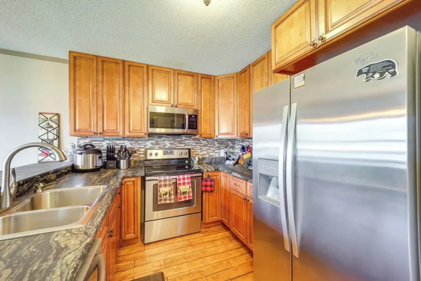 Furnished Deck + Resort Perks: Beech Mtn Retreat!