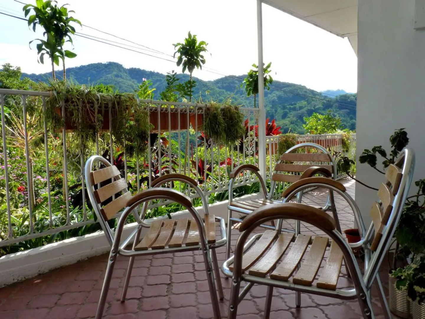 Autana Bed and Breakfast - Hostel