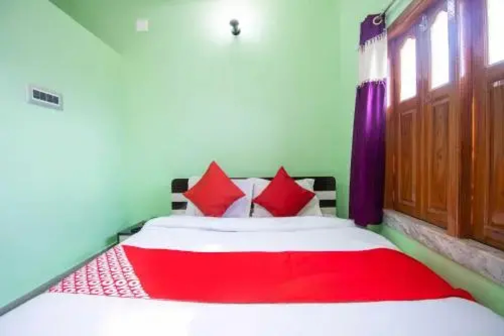 Hotel Taj International by OYO Rooms
