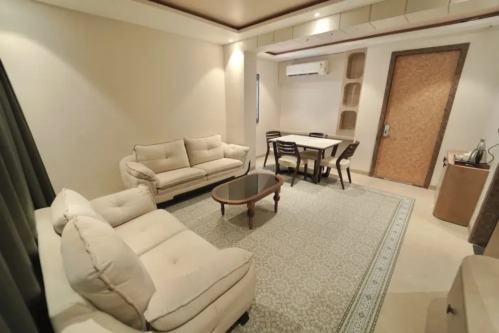 Pandharipuram Palace