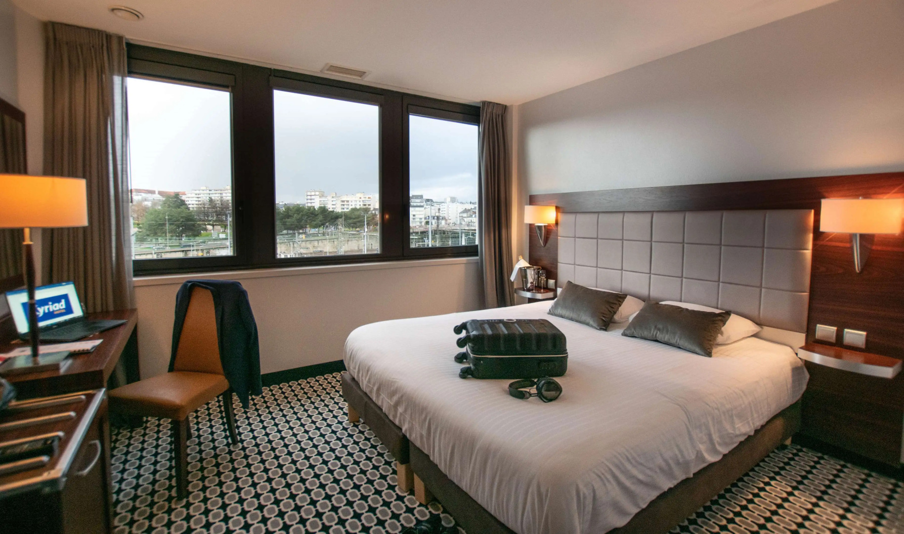 Kyriad Limoges Centre - Gare - Atrium