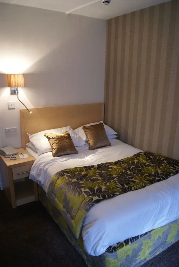 Selkirk Arms Hotel
