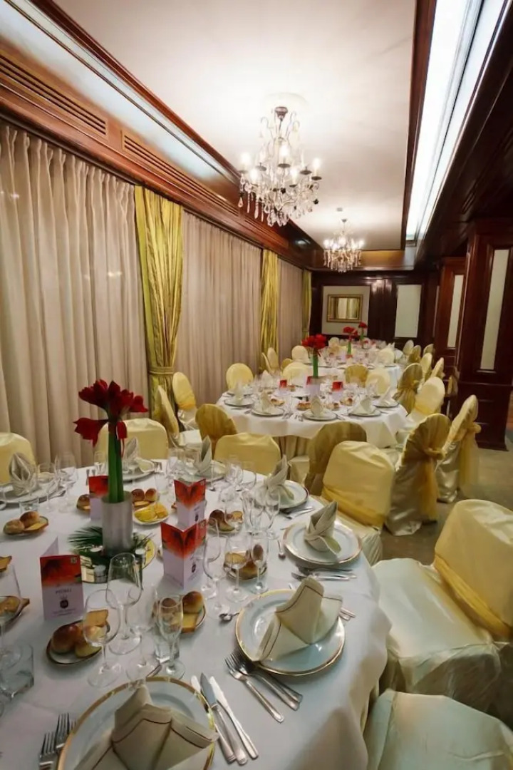 Hotel Roman By Dumbrava Business Resort