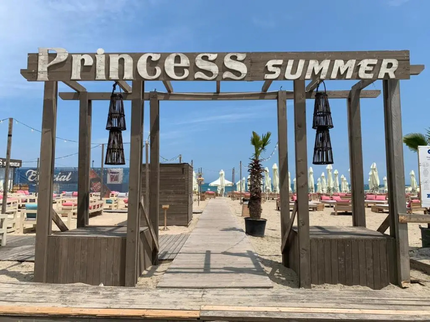 Apartment Sunset Lake View