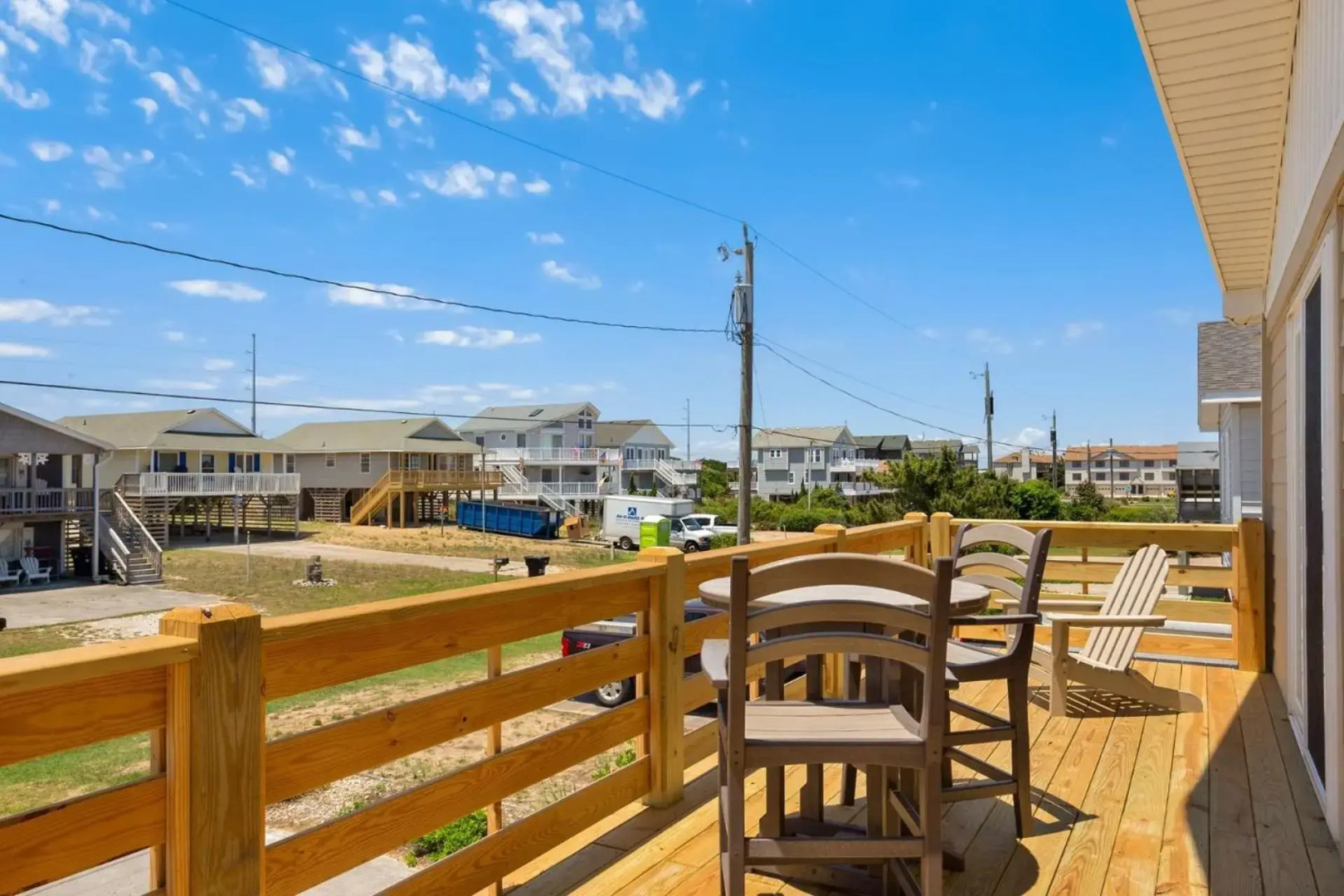 4122 - Blue White Haven