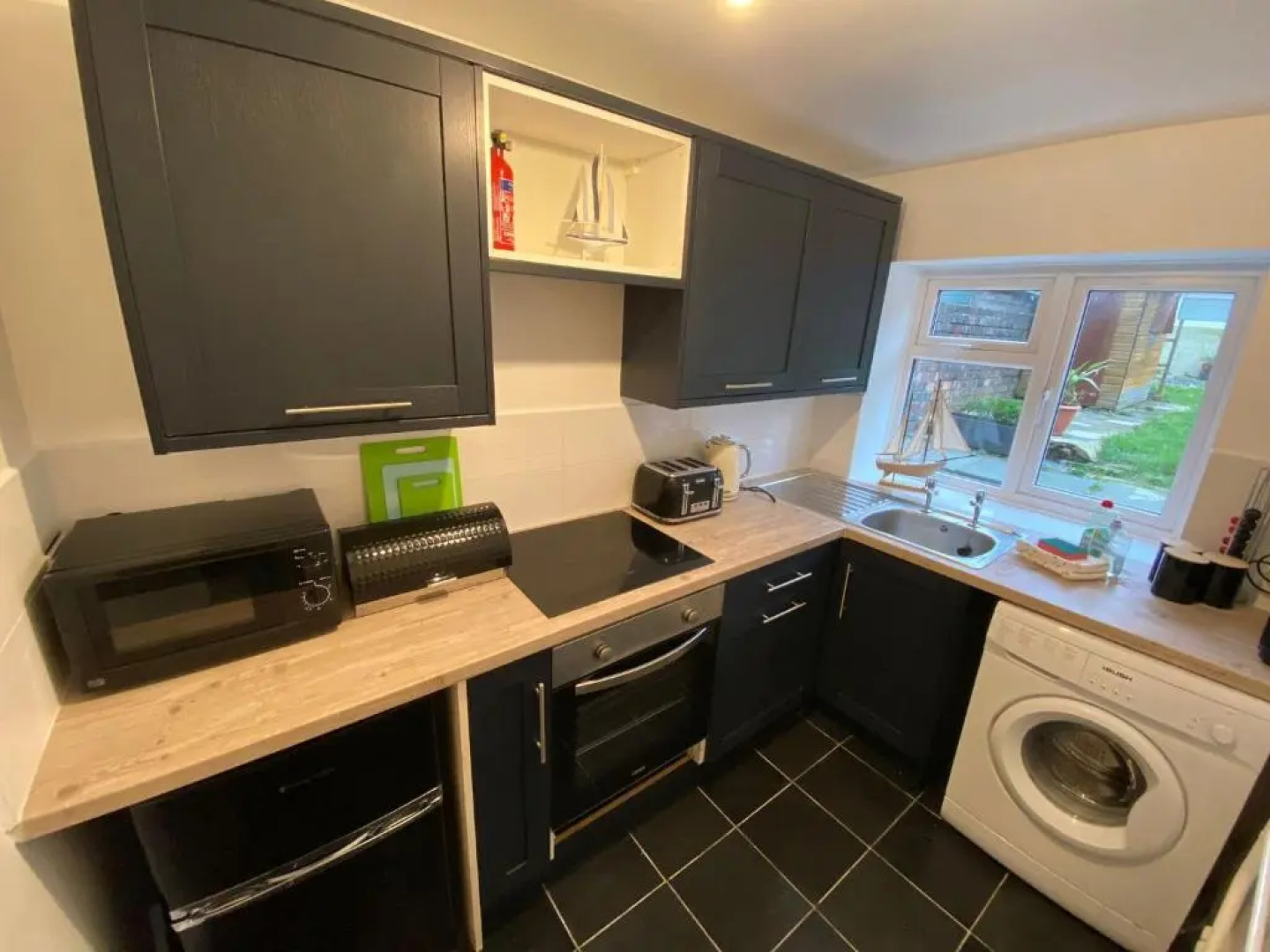 Ryde Beach Garden Apartment