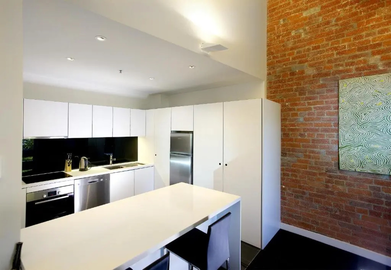 Sullivans Cove Apartments