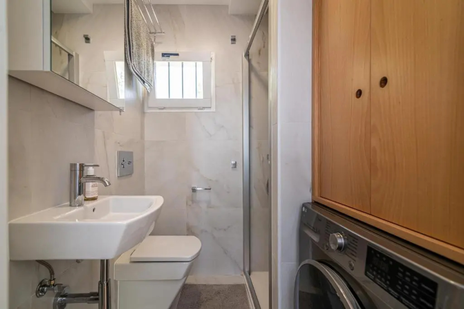 N&A Bellasombra 2BDR Recently Renovated Apt