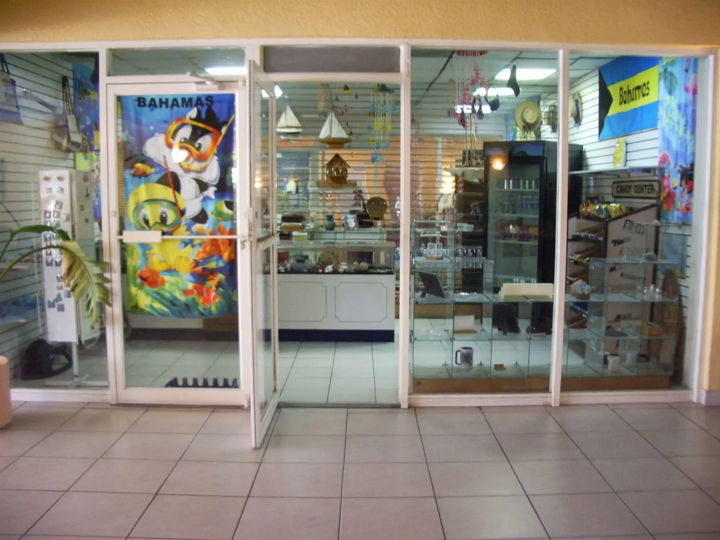 Royal Islander Hotel