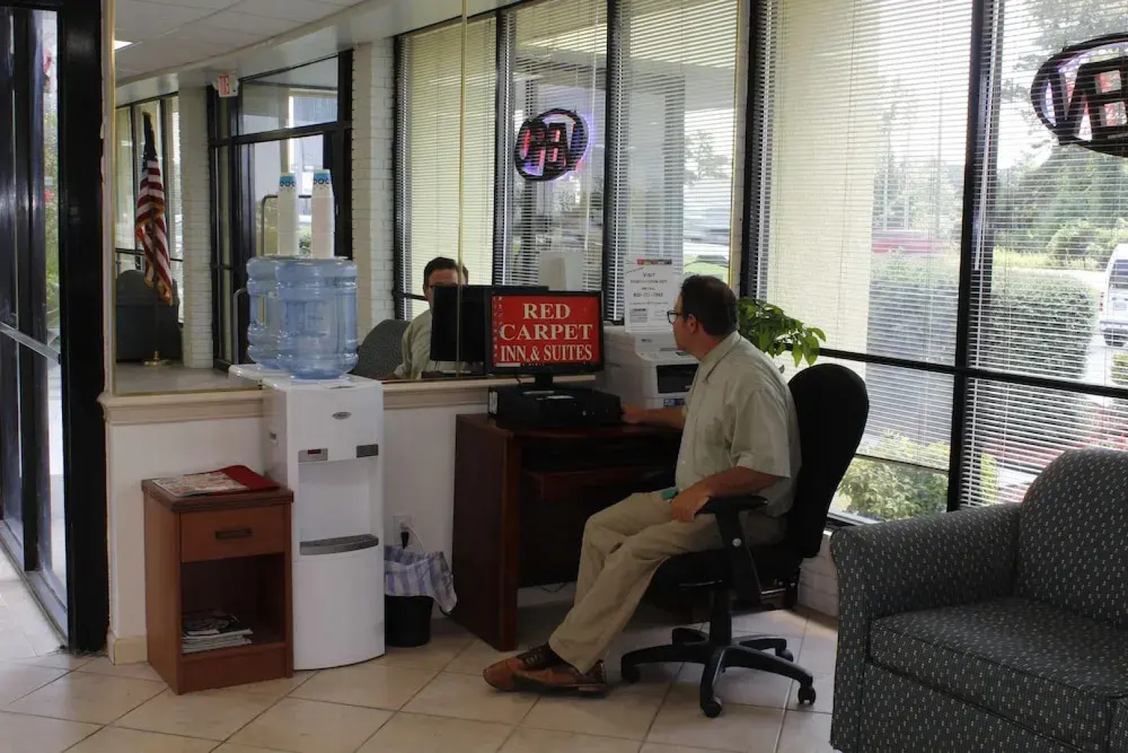 Red Carpet Inn & Suites