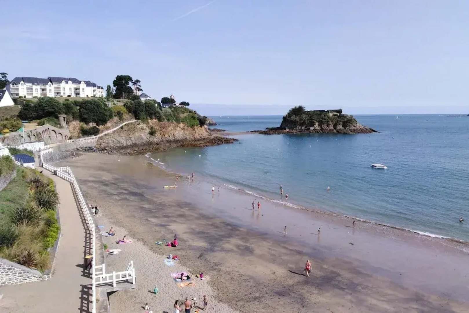 Comfortable Natural Stone House, Plouezec