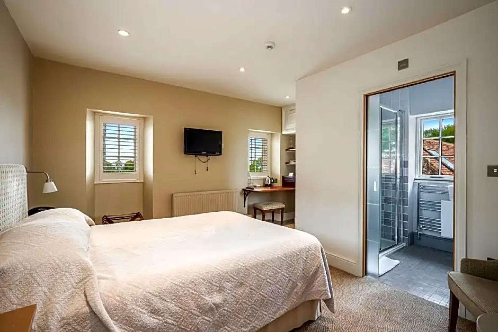 Castle Of Comfort Hotel