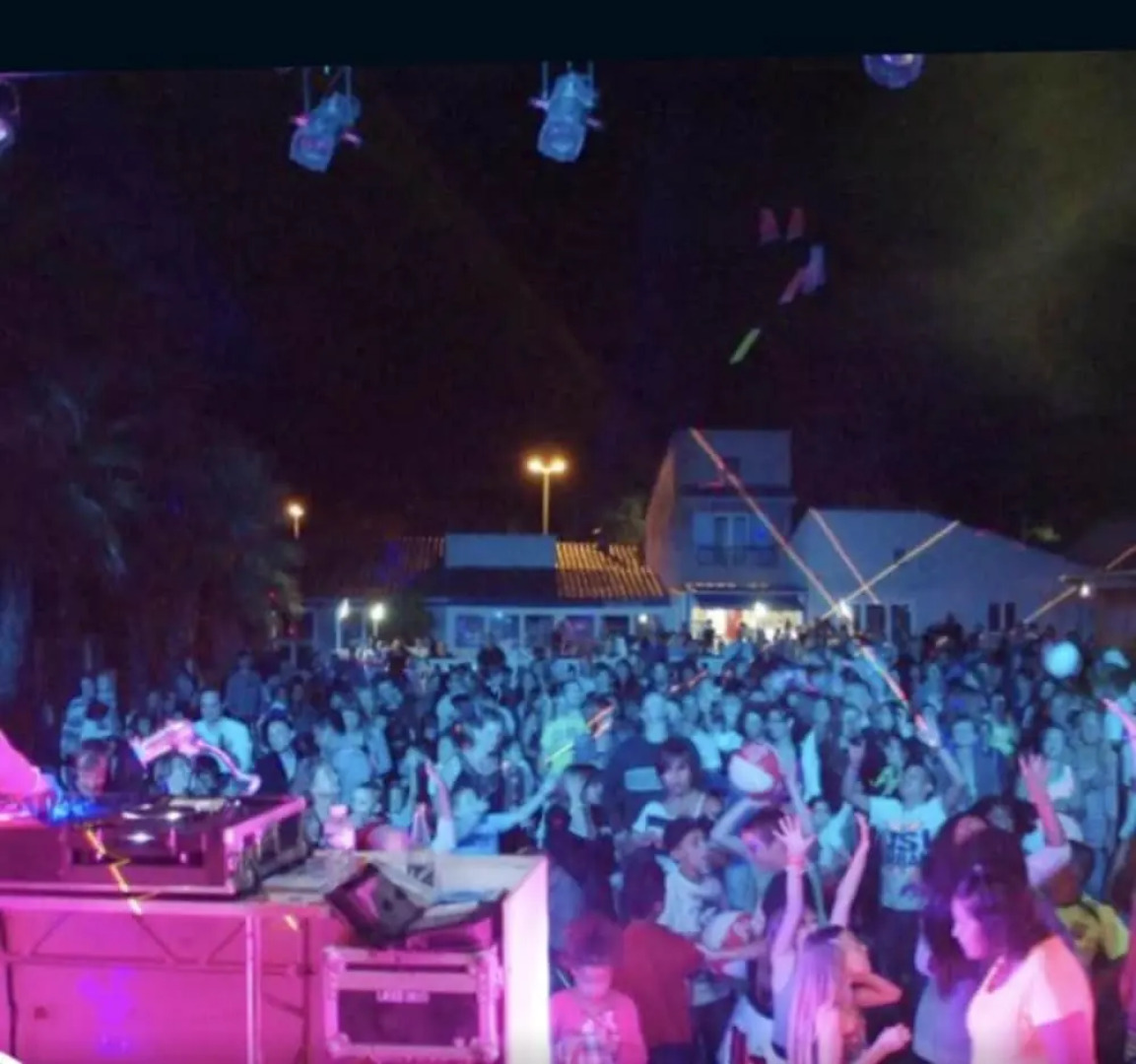 Bungalow With 3 Bedrooms in Puget-sur-argens, With Shared Pool and Furnished Garden