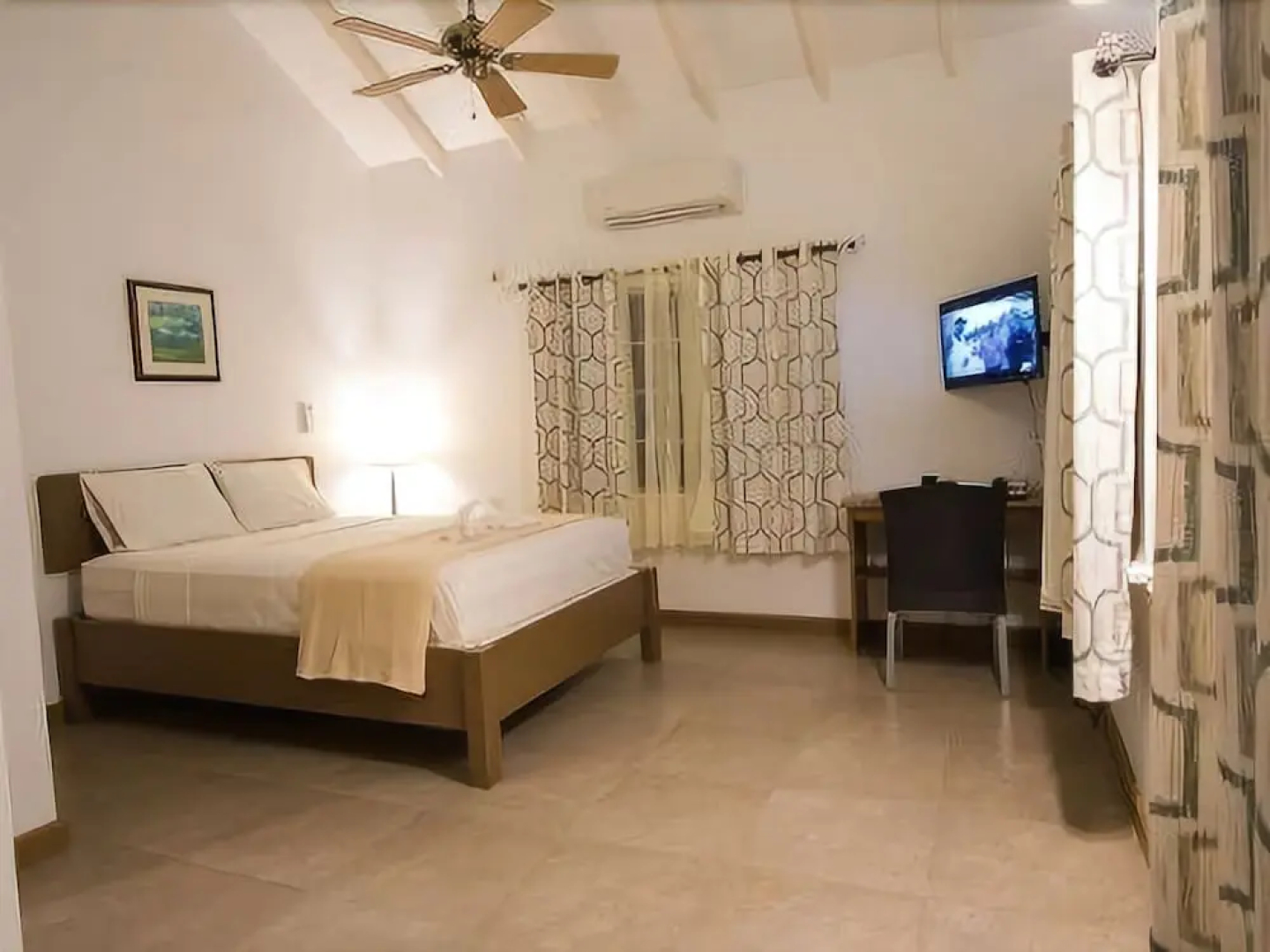 Mermaid Beach Hotel