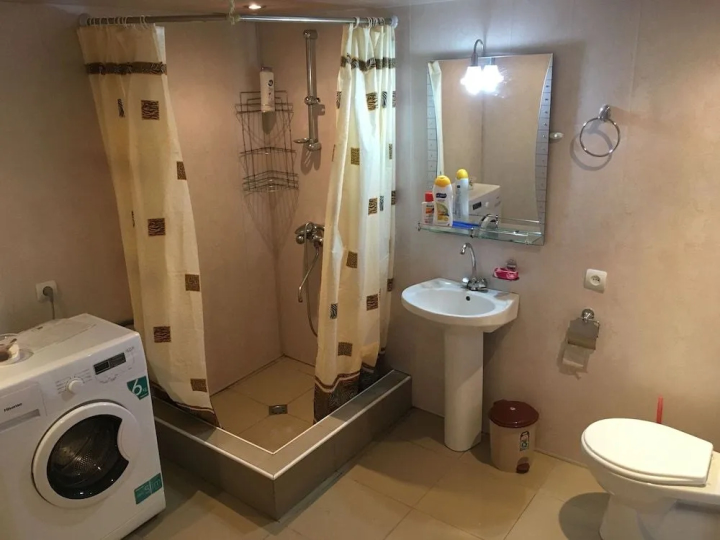 Guest House Garniresthost