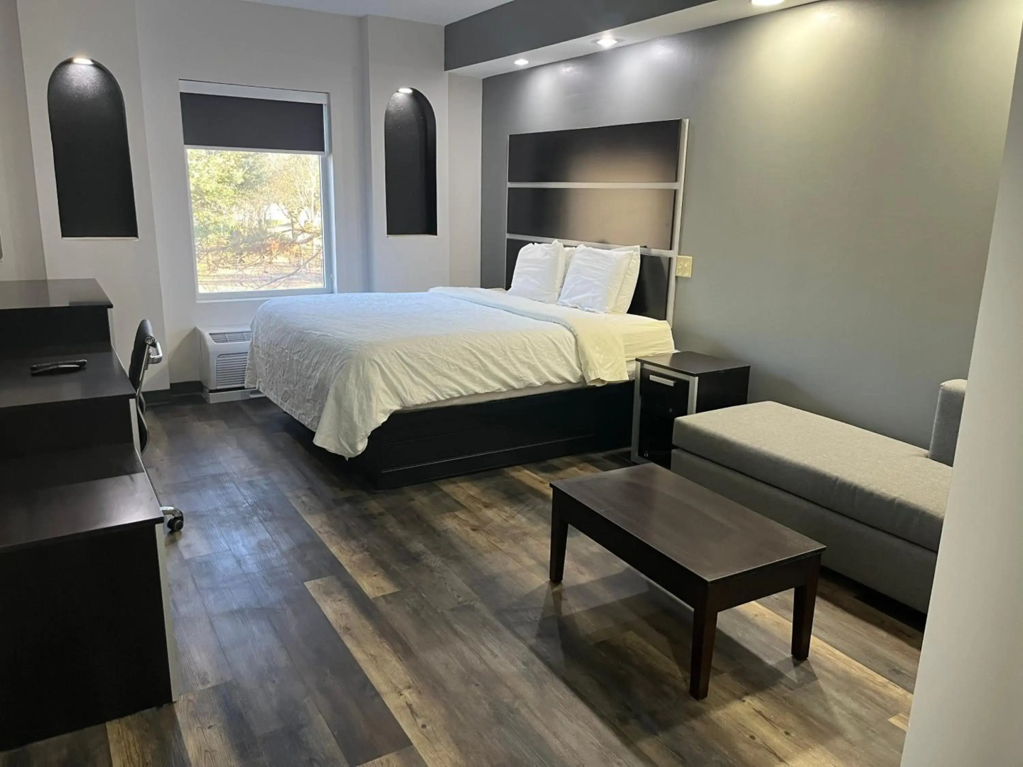 Sonesta Essential Savannah