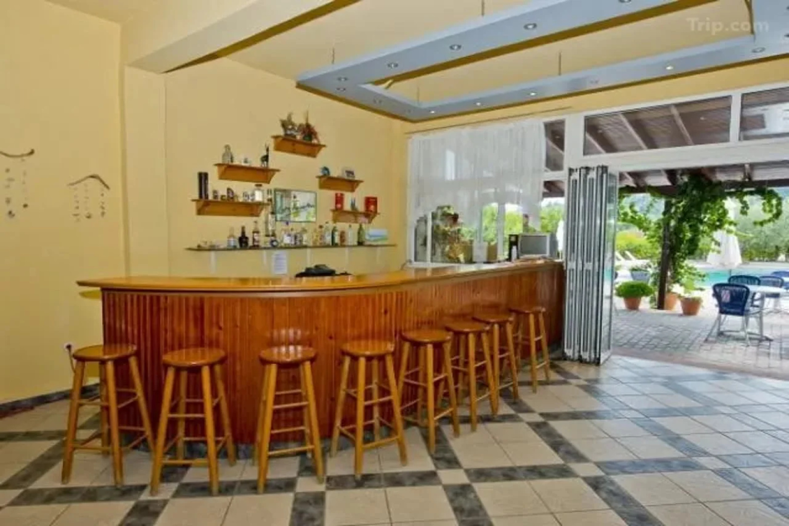 Skentos Hotel
