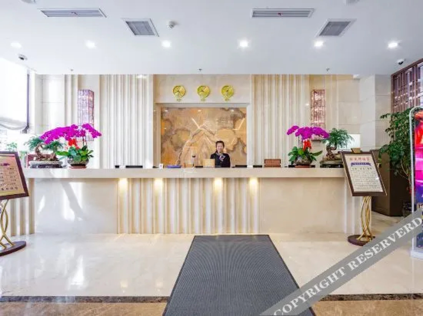 Shenglin Hotel