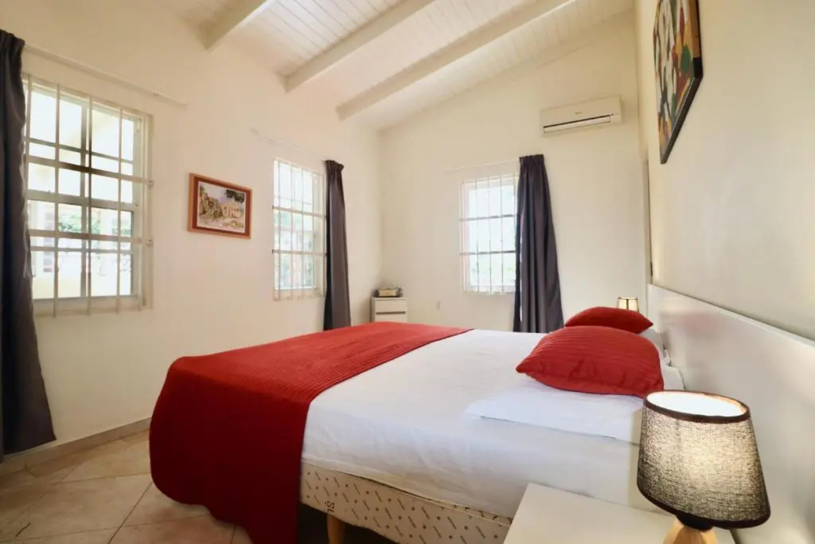 Tropical bungalow in Seru Coral Resort Curacao with beautiful gardens, privacy and large pool