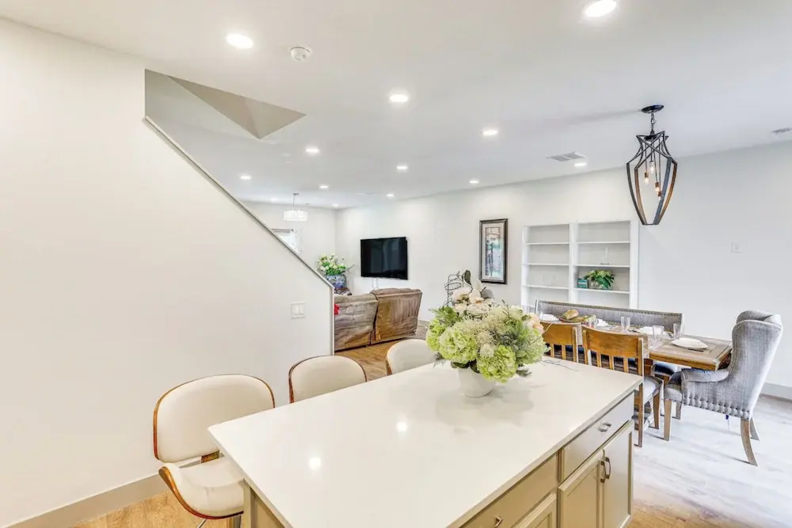 1 Mi to Downtown: New Albany Home w/ Yard