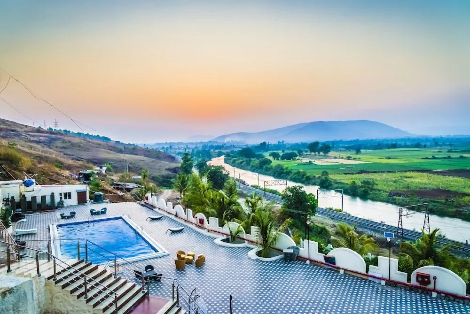 Ratnaa Resort