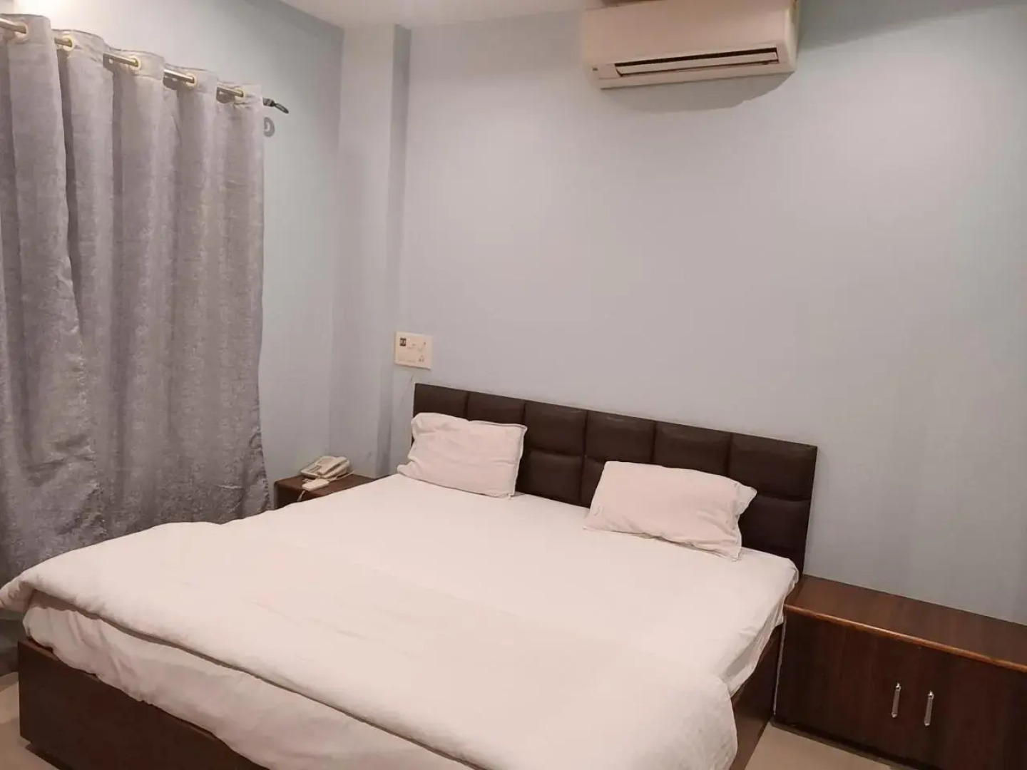 Hotel Paradise Residency