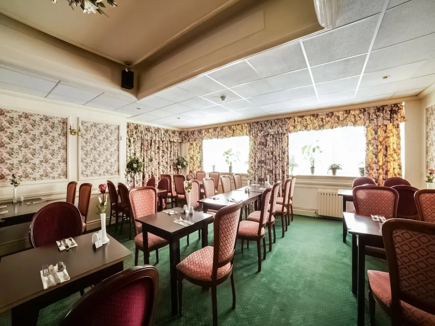 The Cumberland Hotel