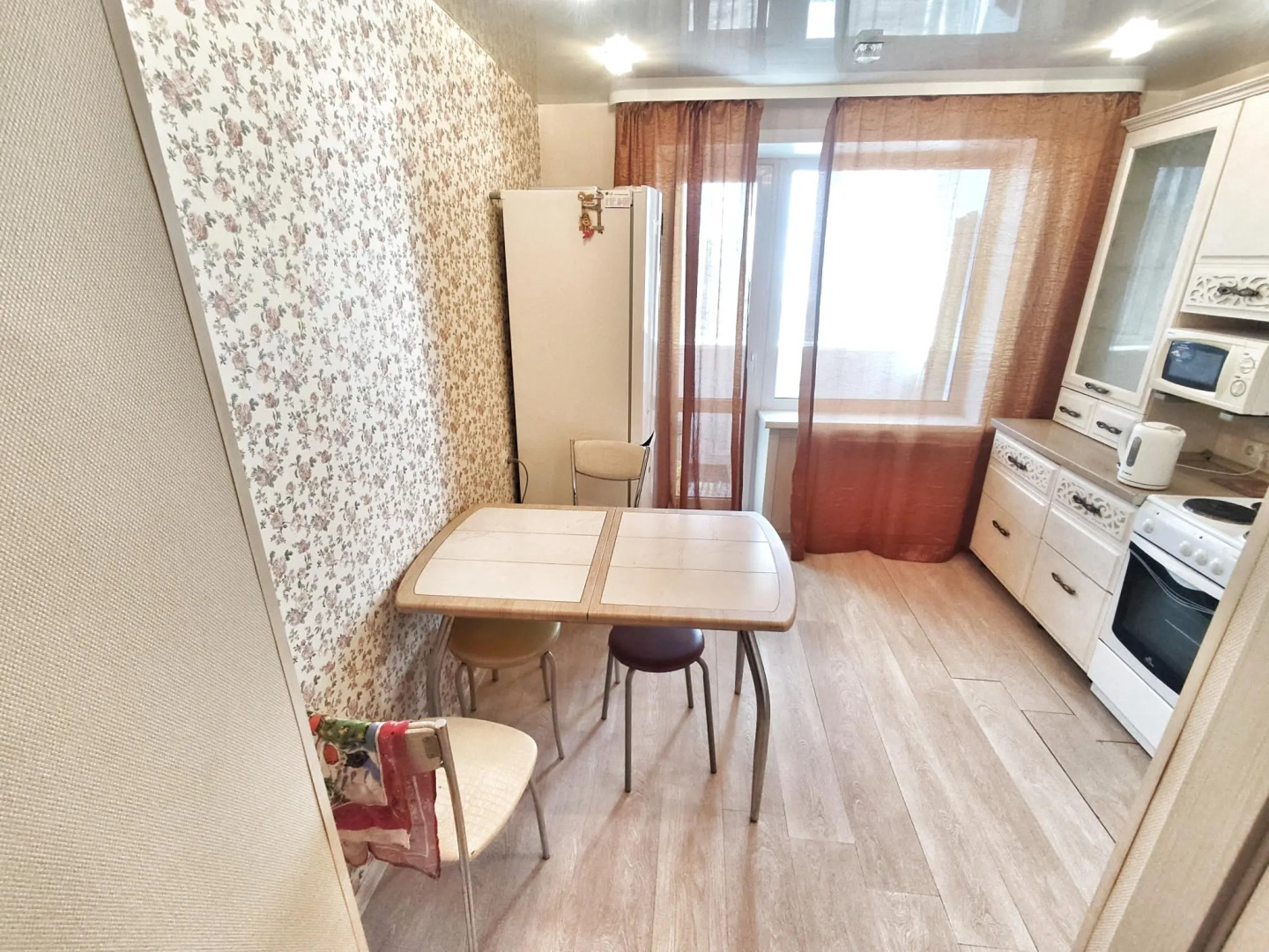 Поделам в Братск на улице Муханова