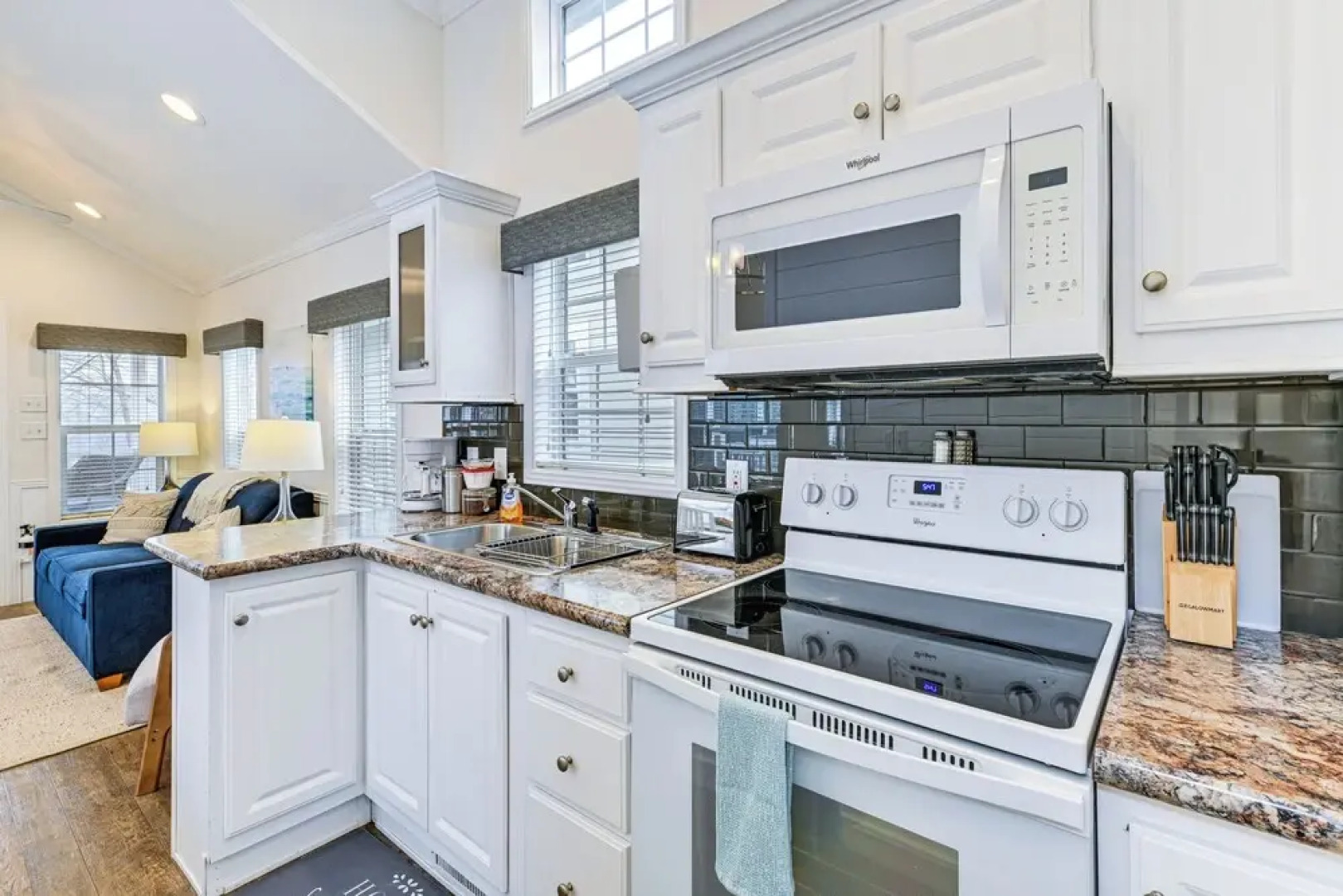 Pool Access + Views: Serene Cottage at Lake Norman